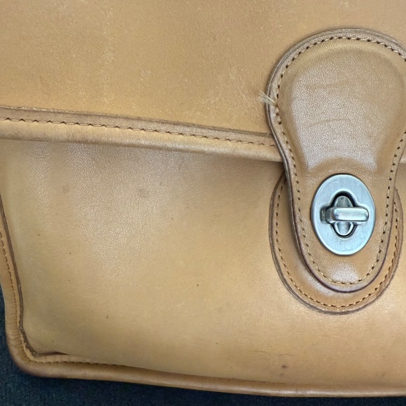 PROJECT Coach Willis 9927 Camel with nickel hardware VINTAGE - Picture 2 of 14